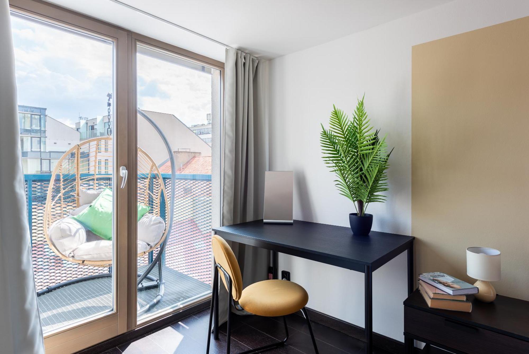 Apartments With Large Balcony, Parking 프라하 외부 사진