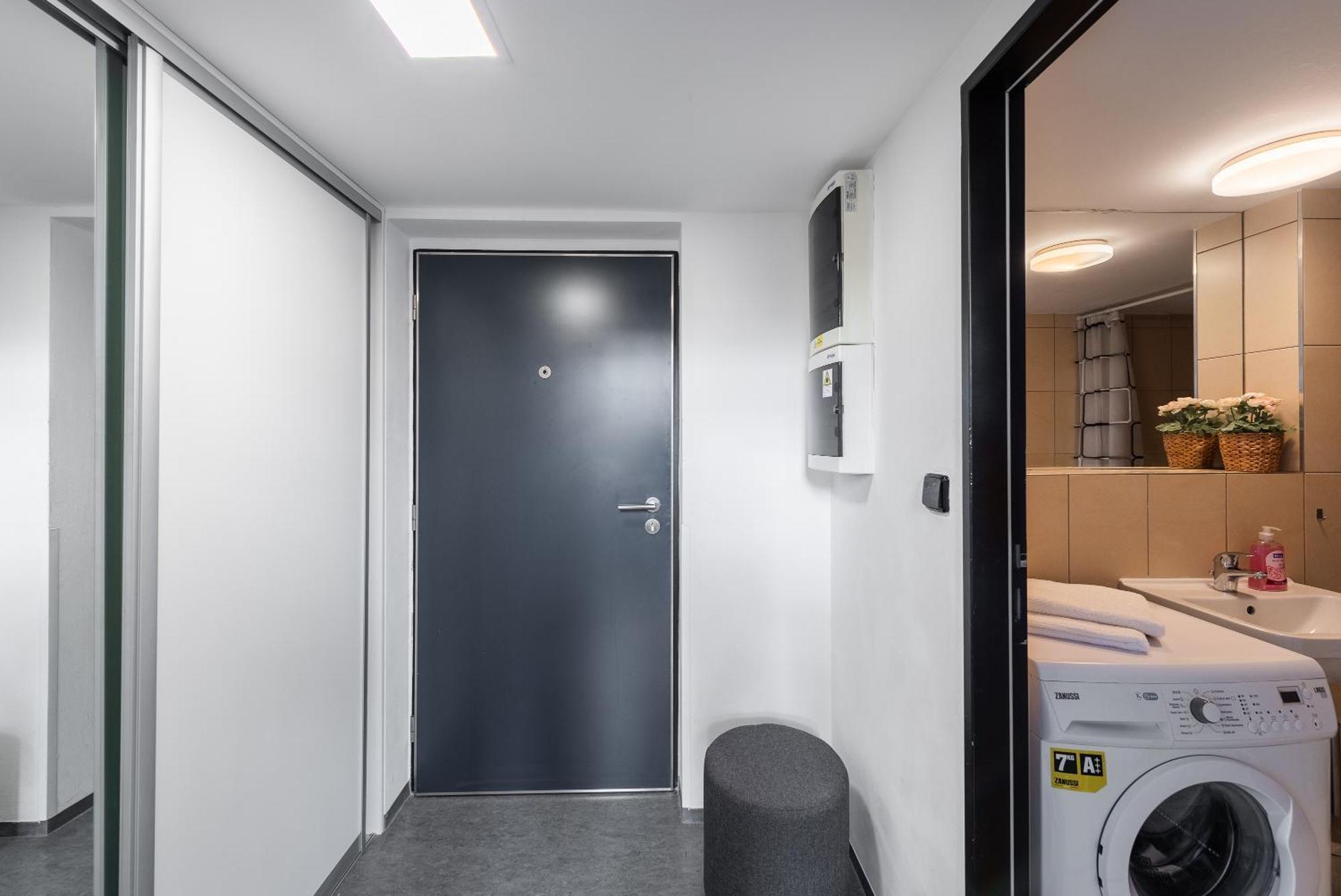 Apartments With Large Balcony, Parking 프라하 외부 사진