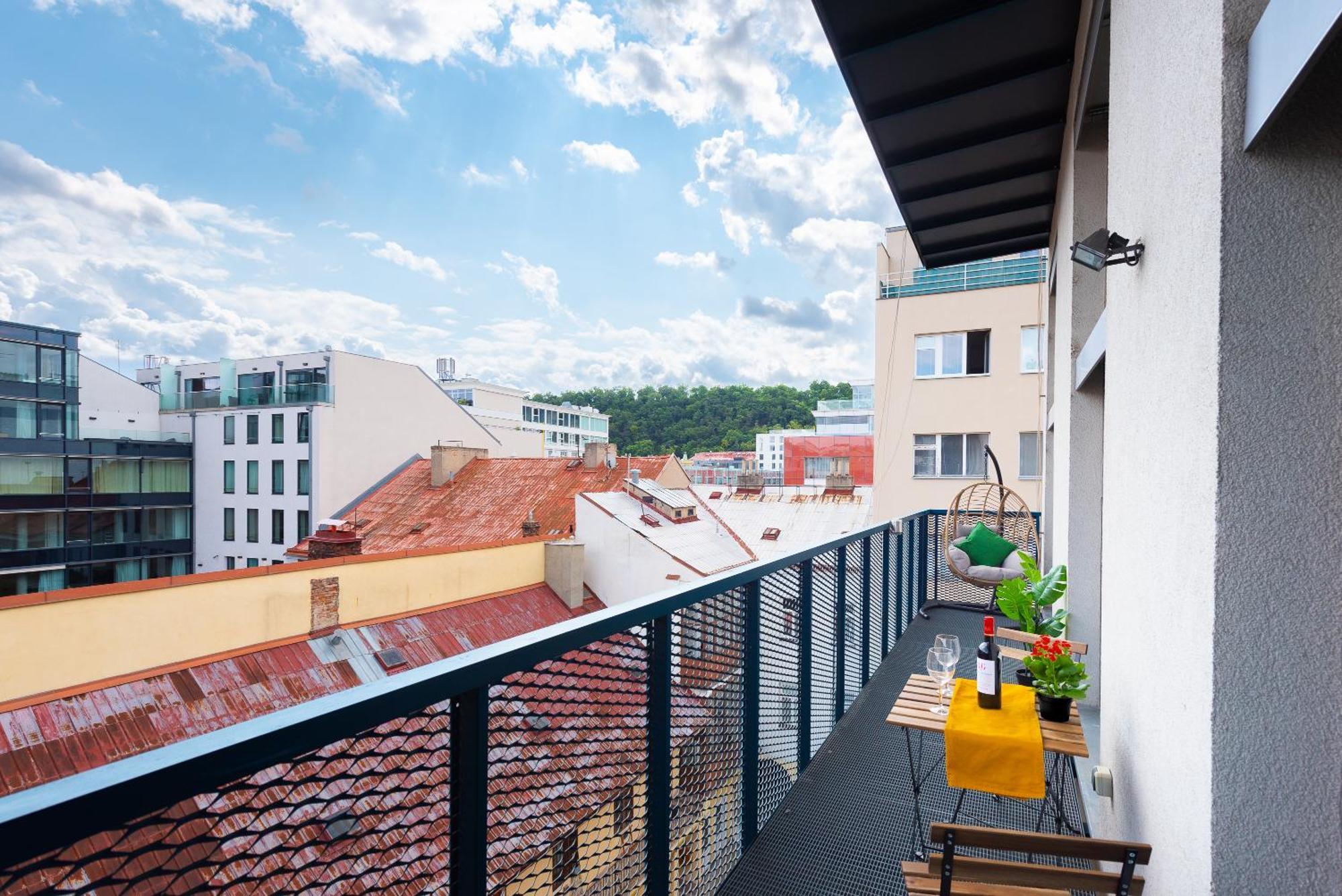 Apartments With Large Balcony, Parking 프라하 외부 사진