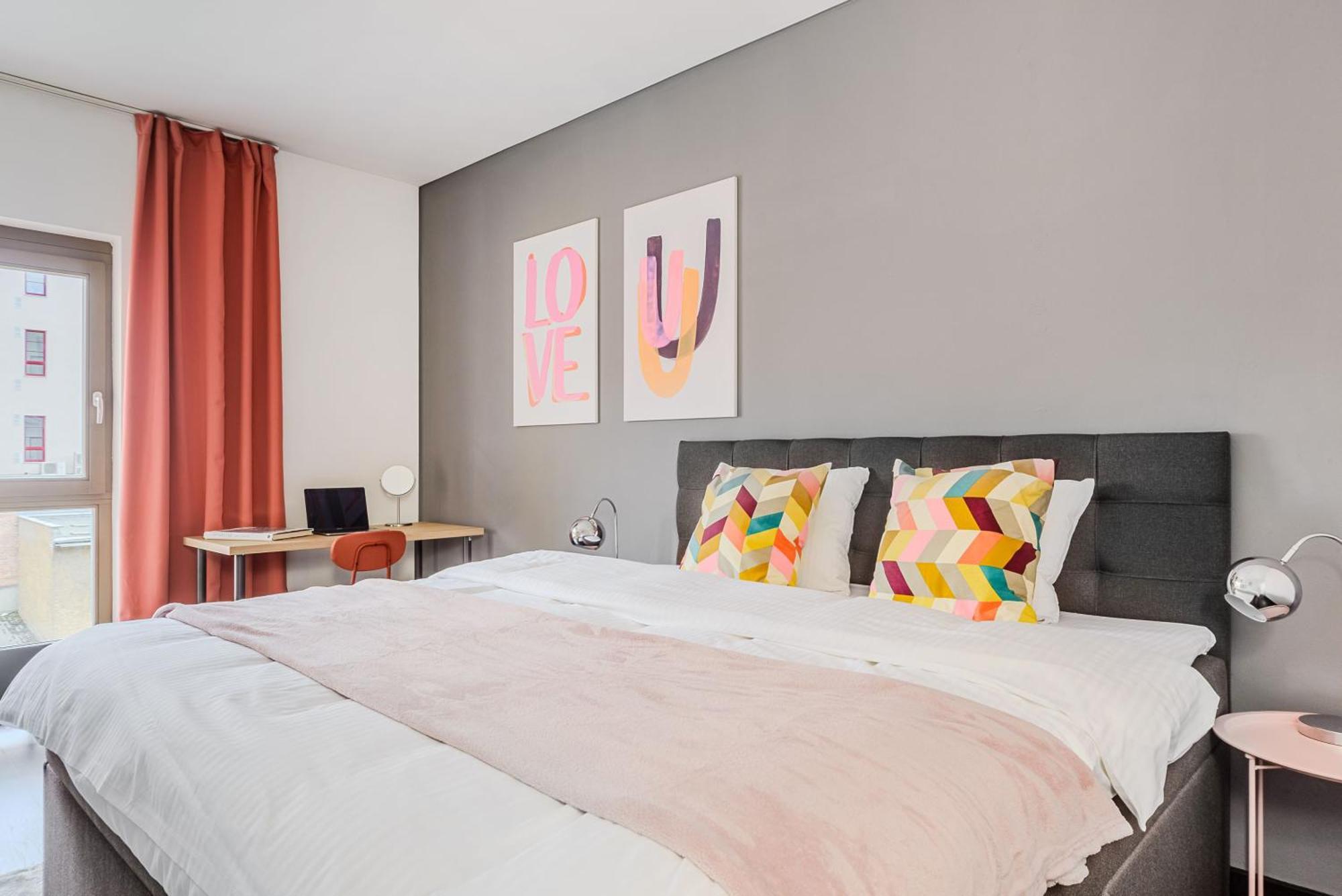 Apartments With Large Balcony, Parking 프라하 외부 사진